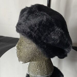 Luxurious Black Faux Fur Women's Beret